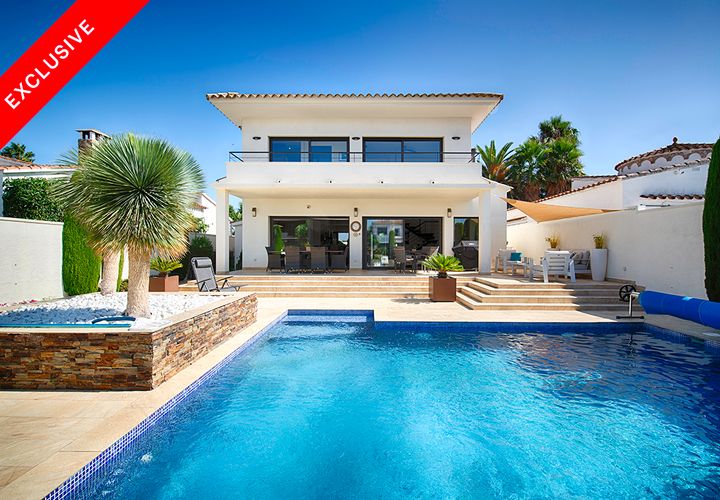 Villa i Empuriabrava, Gerona, Empuriabrava - € 1.450.000 | Ref: W-02X6ZD - foto 1